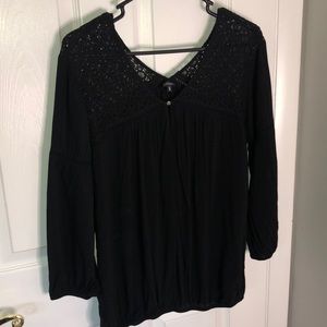 Black causal quarter length bell sleeves